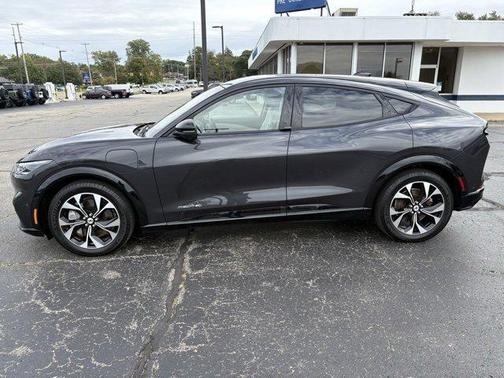 2021 Ford Mustang Mach-E Premium