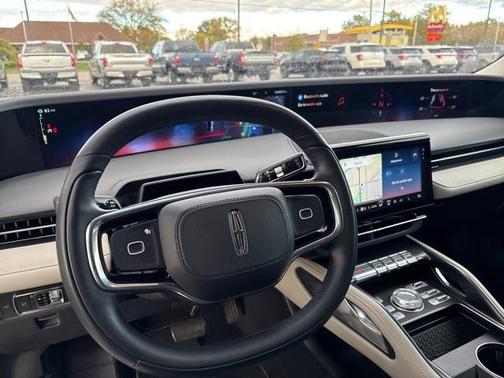 2024 Lincoln Nautilus Reserve