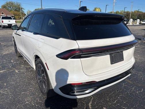 2024 Lincoln Nautilus Reserve