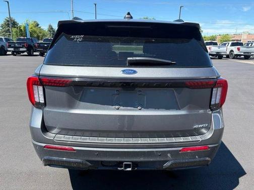 Carbonized Gray Metallic 2026 Ford Explorer ST-Line