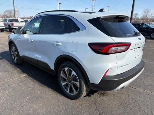 2025 Ford Escape Platinum