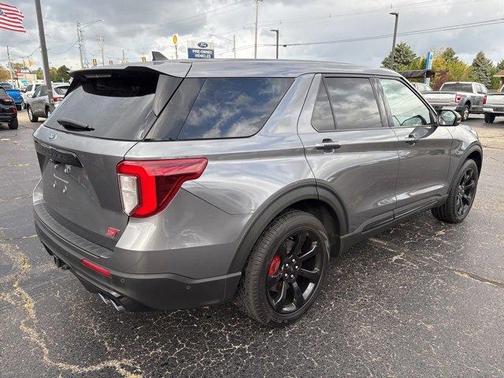 2021 Ford Explorer ST