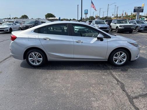 2018 Chevrolet Cruze LT