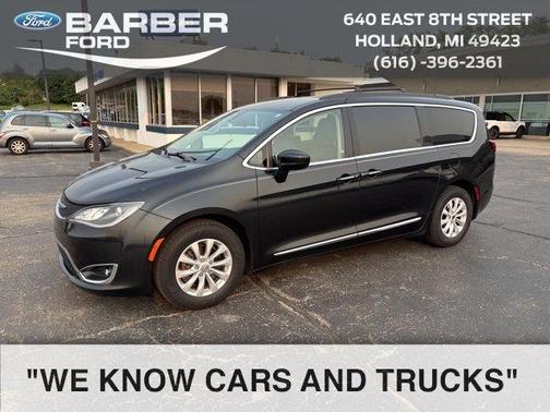 2017 Chrysler Pacifica Touring-L