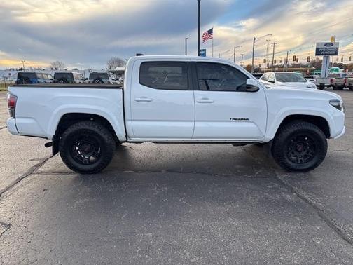 2022 Toyota Tacoma TRD Sport