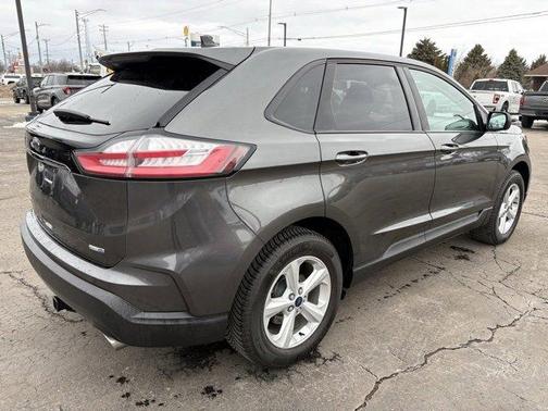 2020 Ford Edge SE