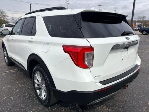 White Metallic 2023 Ford Explorer XLT