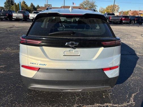 2022 Chevrolet Bolt EUV LT