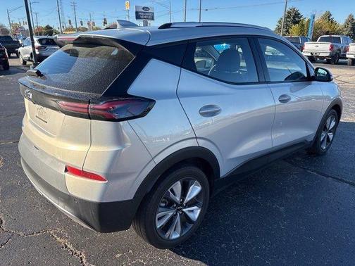 2022 Chevrolet Bolt EUV LT