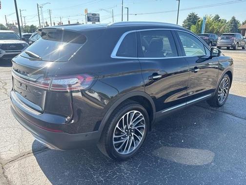 2020 Lincoln Nautilus Reserve