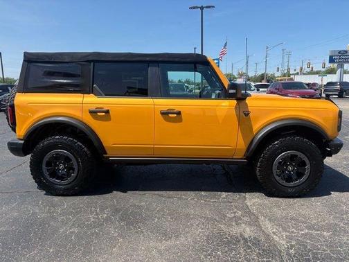 Orange Metallic 2022 Ford Bronco Badlands