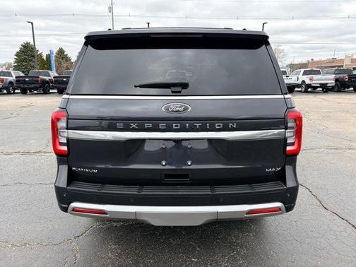 Dark Matter Metallic 2022 Ford Expedition Max Platinum
