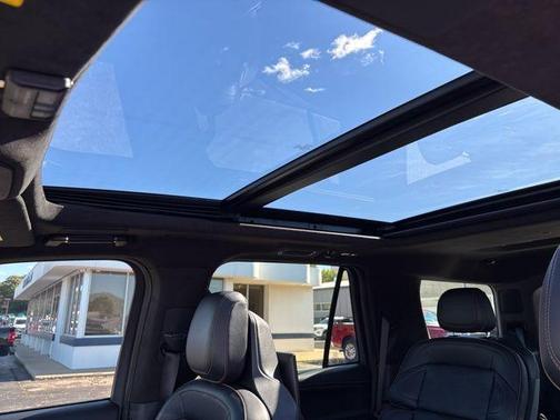 2025 Lincoln Navigator Black Label