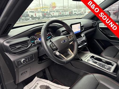 2022 Ford Explorer ST-Line