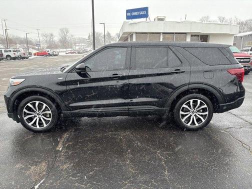 2022 Ford Explorer ST-Line