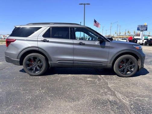 Carbonized Gray Metallic 2021 Ford Explorer ST