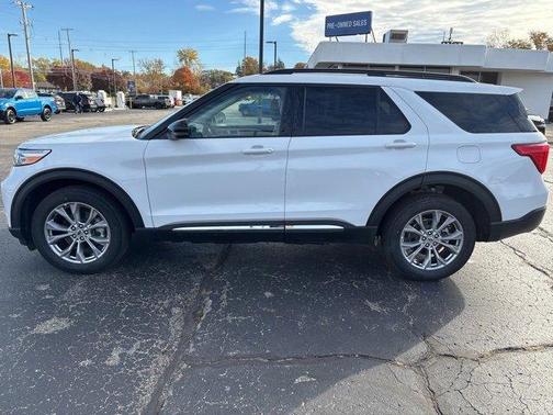 2024 Ford Explorer XLT