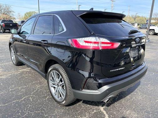 Agate Black Metallic 2024 Ford Edge Titanium
