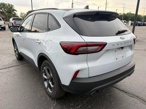 Space Silver 2025 Ford Escape ST-Line Select