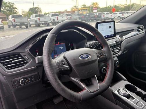 Space Silver 2025 Ford Escape ST-Line Select