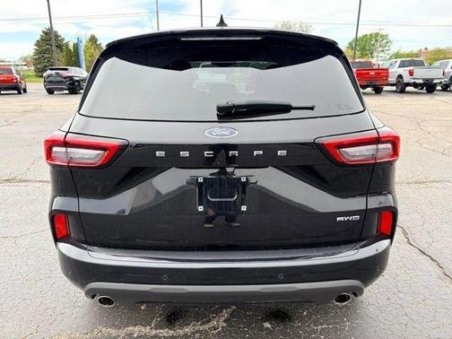 Black Metallic 2023 Ford Escape ST-Line Elite