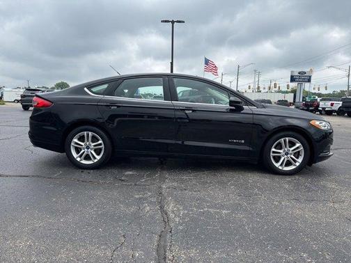 2018 Ford Fusion Hybrid SE