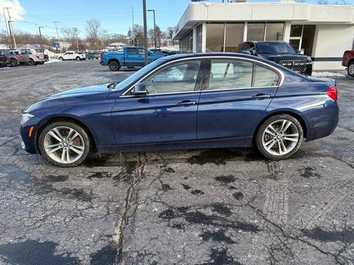 2018 BMW 330 i xDrive