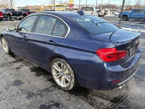 2018 BMW 330 i xDrive