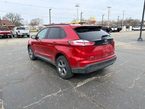 Rapid Red Metallic Tinted Clearcoat 2023 Ford Edge SEL