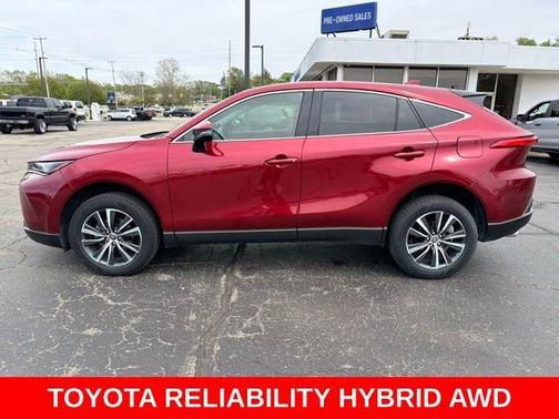 Ruby Flare Pearl 2022 Toyota Venza LE
