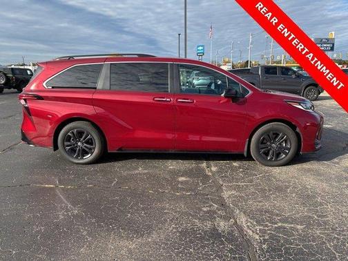 2024 Toyota Sienna XSE