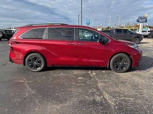 2024 Toyota Sienna XSE