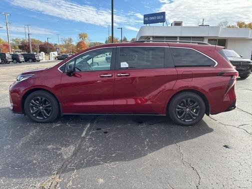 2024 Toyota Sienna XSE