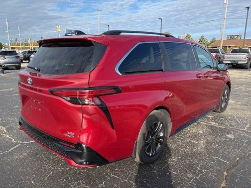 2024 Toyota Sienna XSE