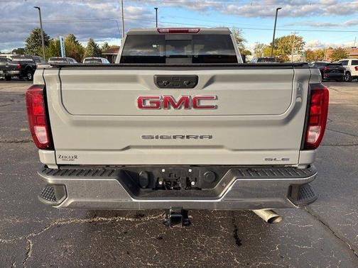 2024 GMC Sierra 2500 SLE