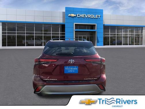 Platinum 2023 Toyota Highlander Platinum