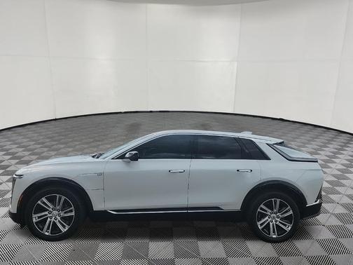 Crystal White Tricoat 2024 Cadillac LYRIQ Tech