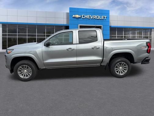 Sterling Gray Metallic 2026 Chevrolet Colorado LT