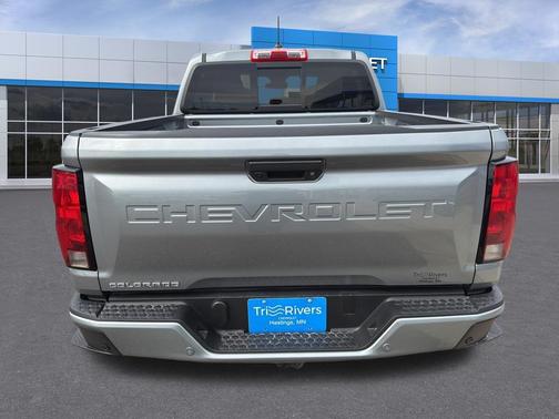 Sterling Gray Metallic 2026 Chevrolet Colorado LT
