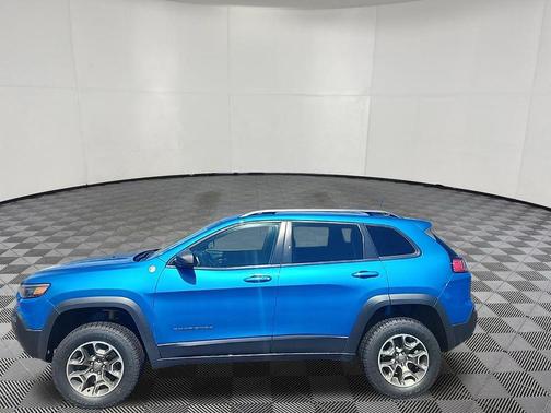 Hydro Blue Pearlcoat 2020 Jeep Cherokee Trailhawk