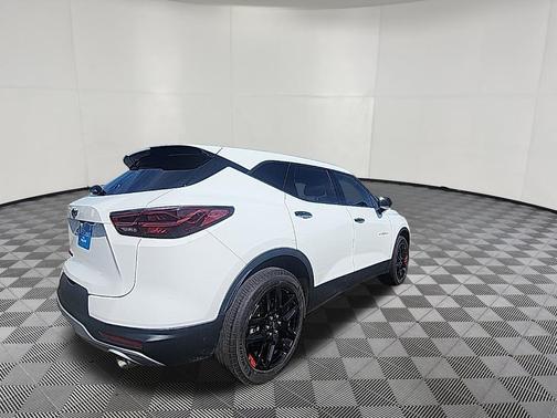 Summit White 2023 Chevrolet Blazer 2LT