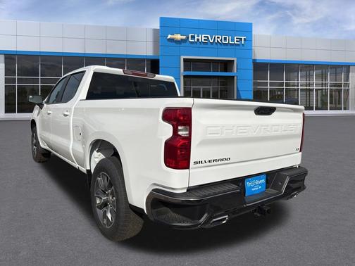 Summit White 2026 Chevrolet Silverado 1500 LT