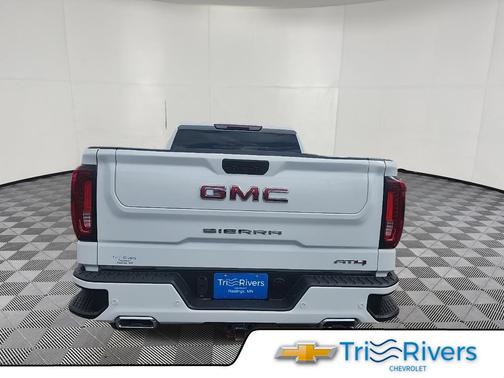 Summit White 2021 GMC Sierra 1500 AT4