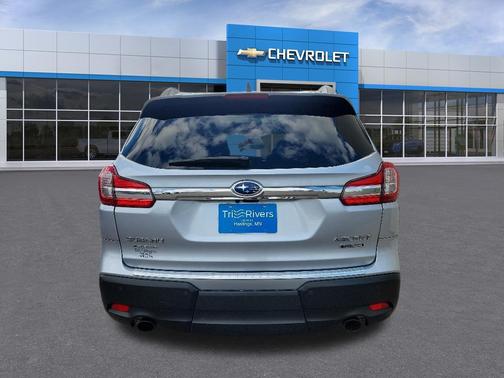 Ice Silver Metallic 2021 Subaru Ascent Touring 7-Passenger