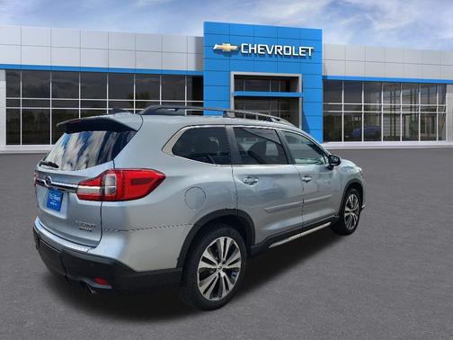Ice Silver Metallic 2021 Subaru Ascent Touring 7-Passenger