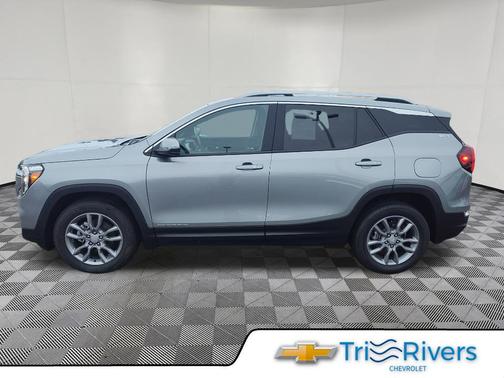 Sterling Metallic 2024 GMC Terrain SLT