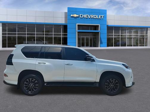 White Pearl 2023 Lexus GX 460 Premium