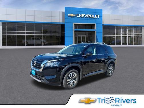 Super Black 2025 Nissan Pathfinder SL 4WD