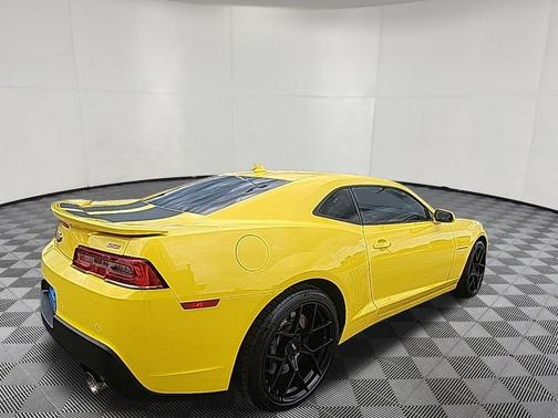 Bright Yellow 2014 Chevrolet Camaro 2SS