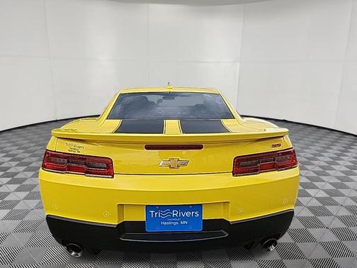 Bright Yellow 2014 Chevrolet Camaro 2SS